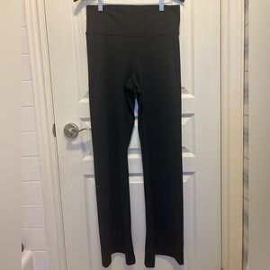 Second pair of American Eagle The Everything Flare Leggings